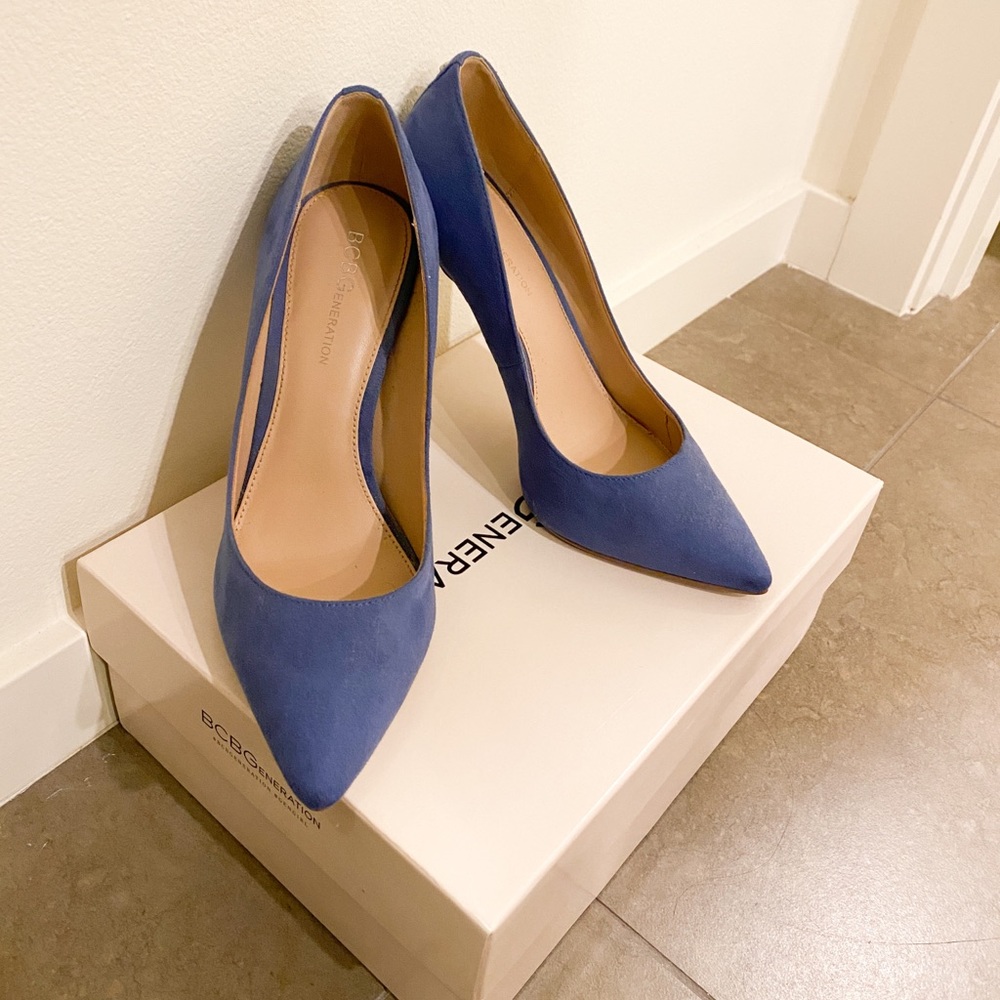 BCBGeneration colbalt blue pumps - size 5.5/35.5